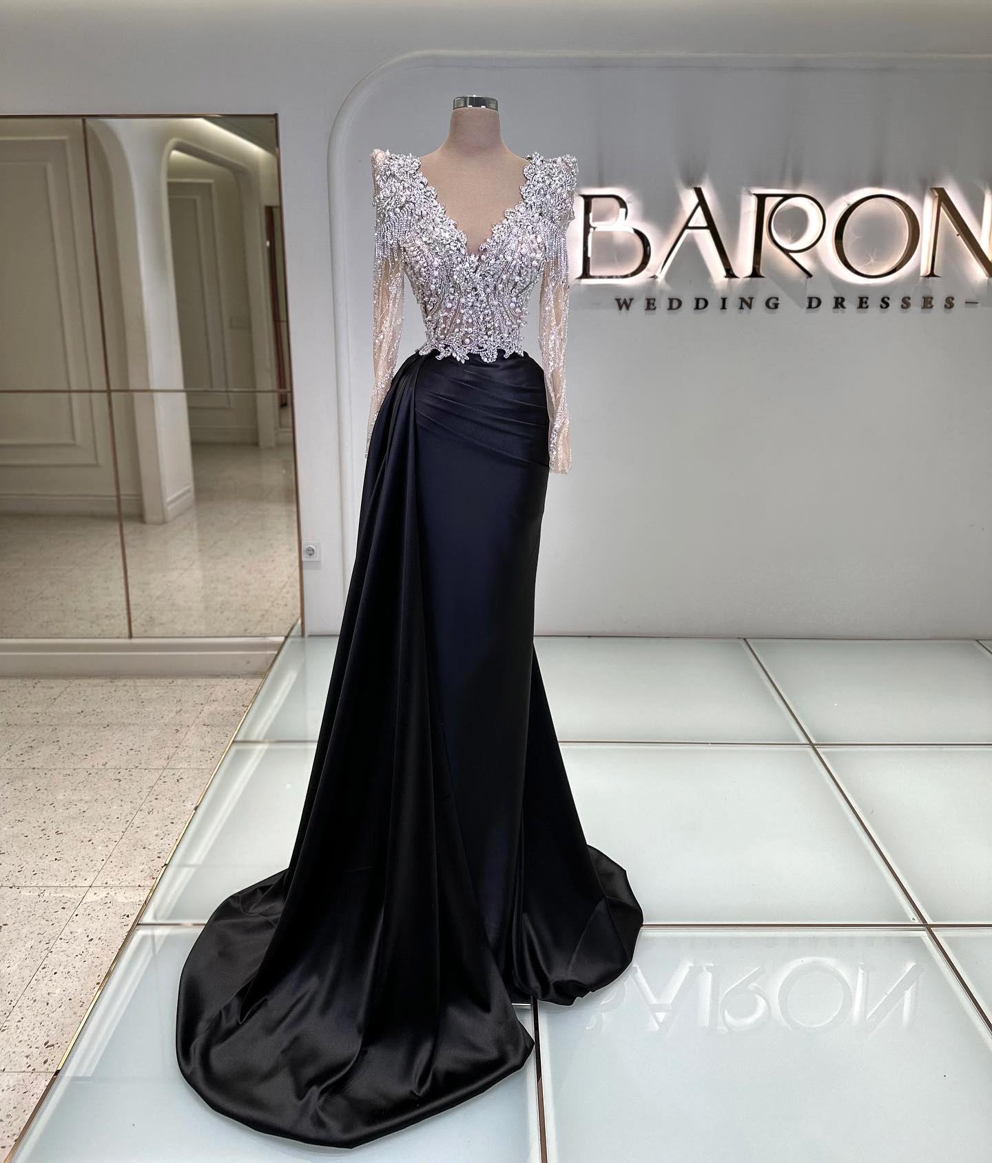 Stunning Black Mermaid Evening Dresses Sheer V Neck Stones Beading Long Sleeves Prom Dress Ruffles Custom Made Formal Dresses For Women Bc19023