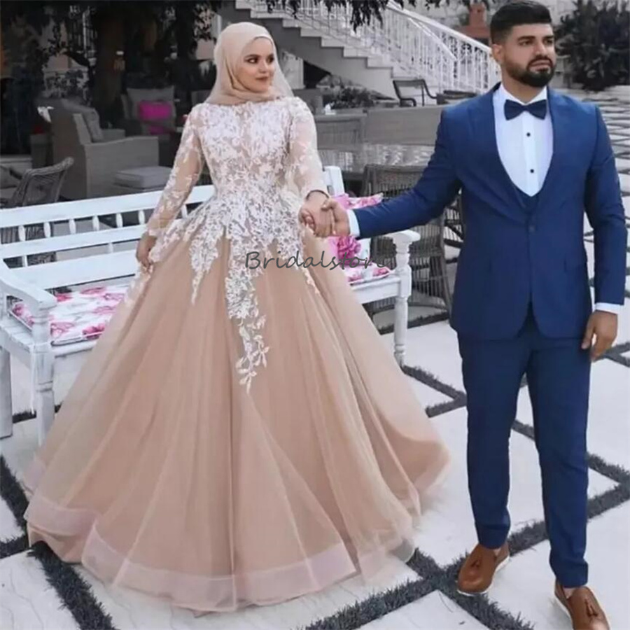 Vintage Champagne Muslim Wedding Dresses 2024 Elegant A Line Long Sleeve White Lace Church Bridal Dress Arabic Dubai Bride Gowns Islamic Vestio De Nov