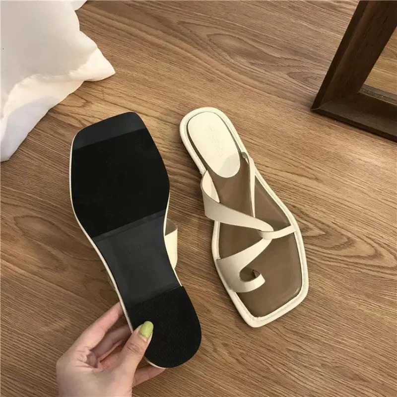 Women Clip Toe Flip Flops Casual Non-slip Female Beach Mules Sandals New Korean Version Outdoor Fashion Flat Sandals Summer 250225