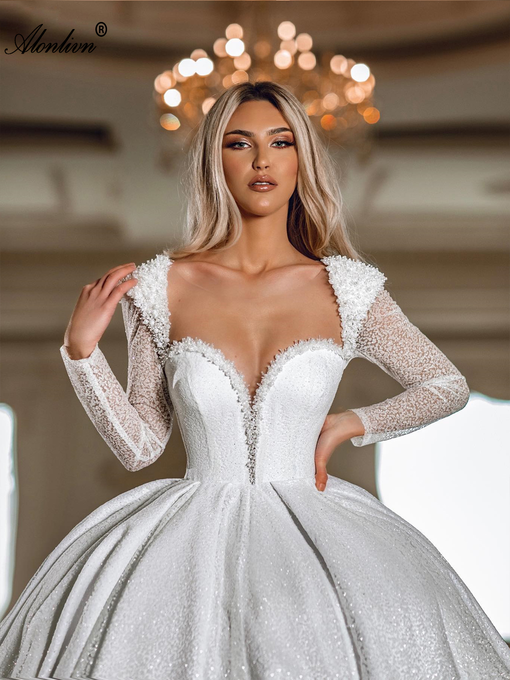 Vintage Shiny Tulle Beading Pearls Sweetheart Ball Gown Wedding Dress Delicate Luxury Bridal Gowns Adroned With Cap Sleeves