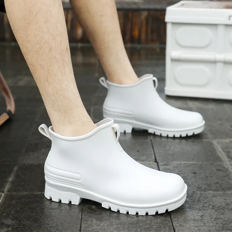 Fashion Man Rain Shoes Waterproof Non-slip Rubber Boots Man Casual Slip-on Flats Rain Boots Male Insulated Garden Galoshes 240618