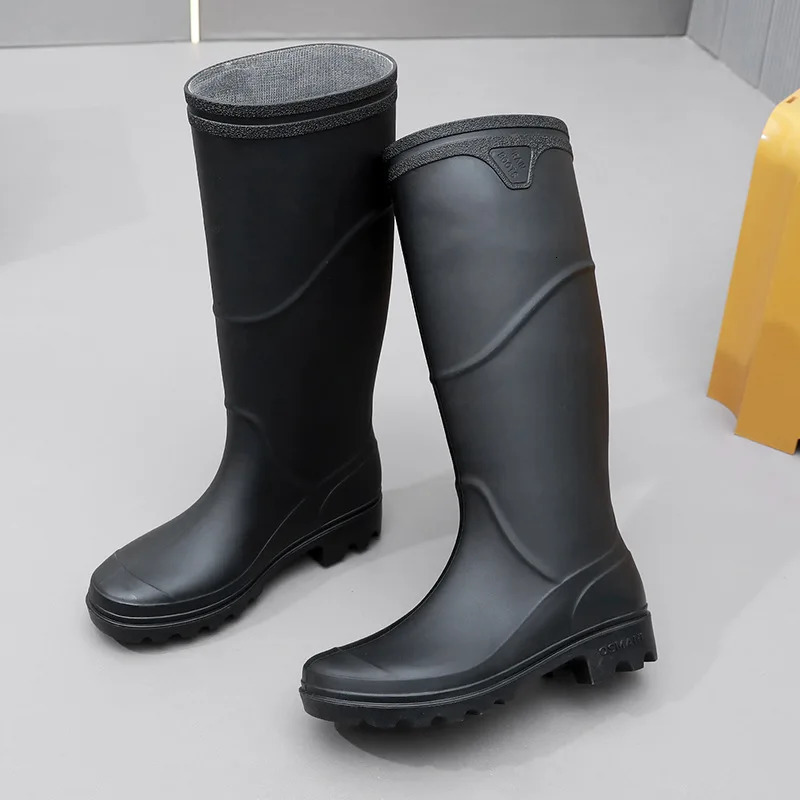 Mens Tall Rain Boots Fashion Work Waterproof Protective Solid Color Rain Boots Men Outdoor Work Rubber Boots Platform Boot 240618