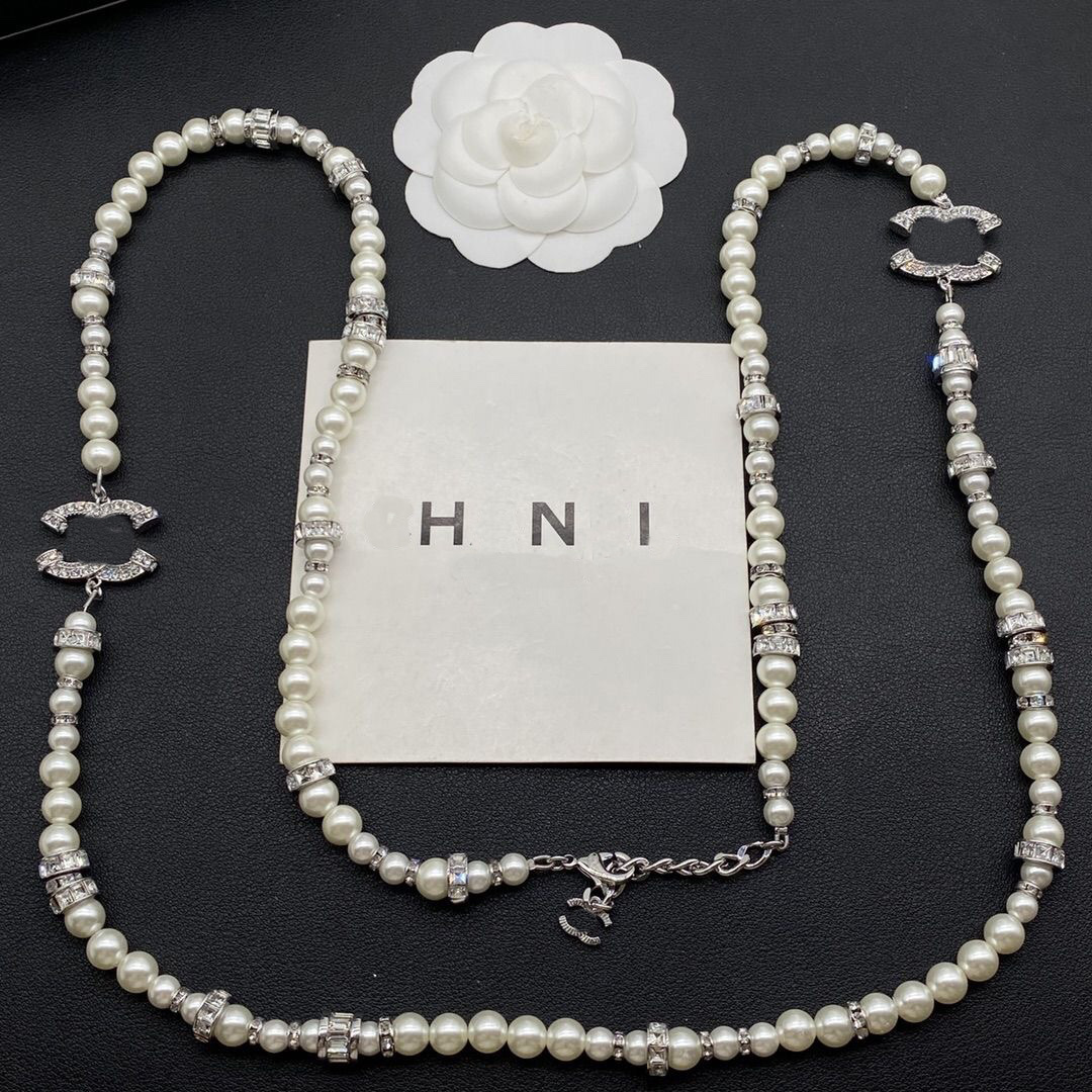 Elegant Designer Choker Women's Pendant Necklace Wedding Party Gift New Pearl Love Long Chain High Sense Jewelry Wholesale