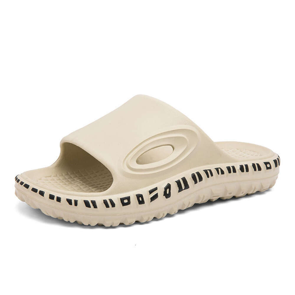 Wholesale Custom EVA Home Rubber Thick Bottom Bathroom Non-slip Slippers for Men