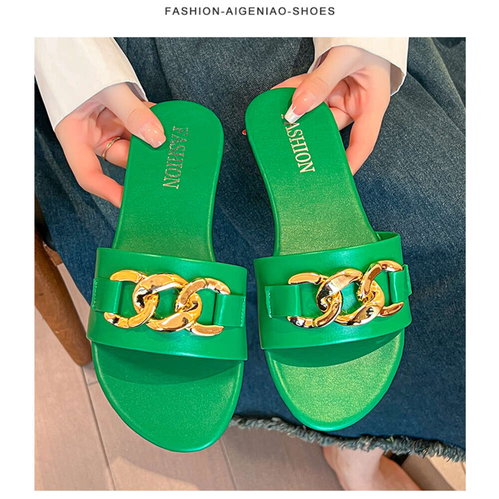 2025 New Fashion Buckle Large Size Flat Non-slip Open Toe Slipper Slides Pvc Metal Chain Women Sandals