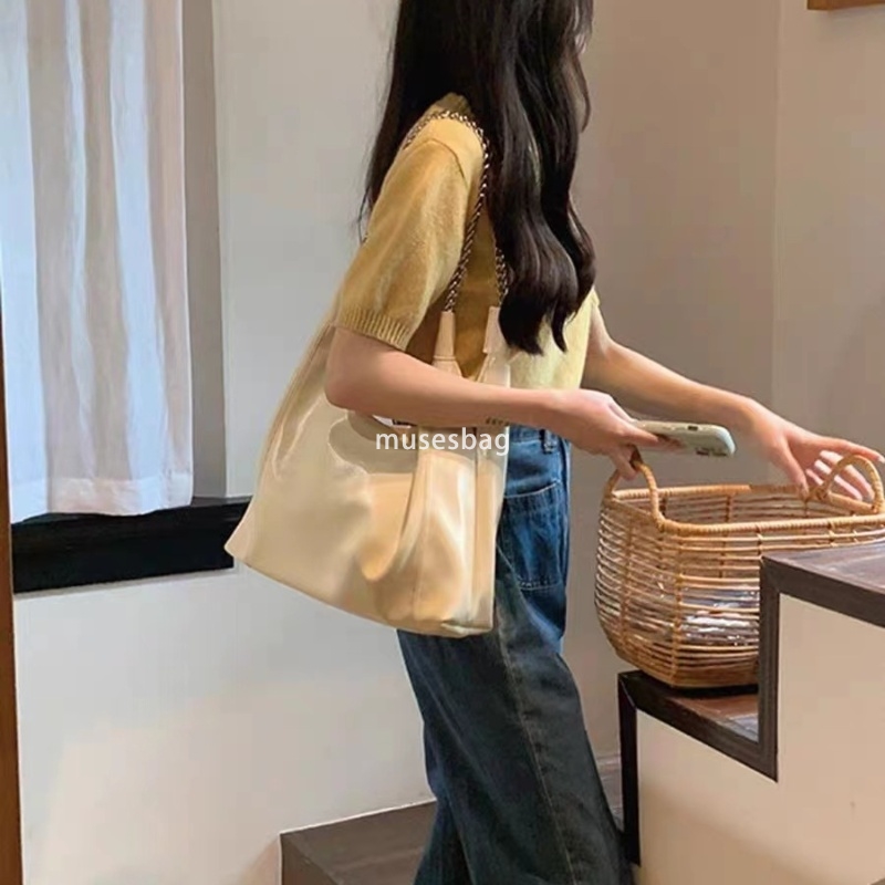 Designer Women's High Quality Retro Multi functional Soft Large Capacity Tote Bag Trendy and Advanced Single Shoulder Large Bag Underarm Bag Chai