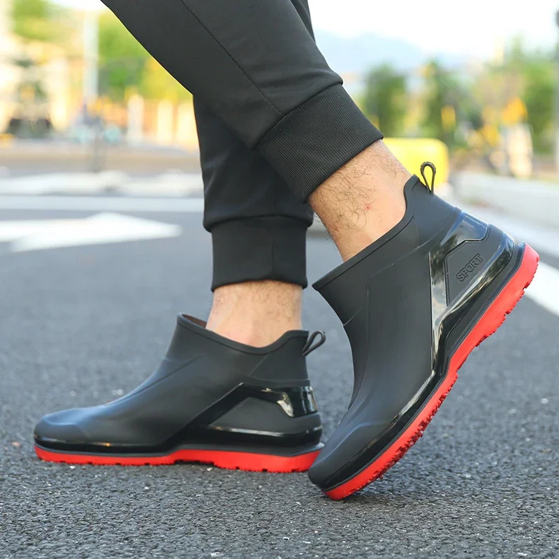 Mens Short Waterproof and Anti Slip Casual Rain Boots Flat Bottomed Kitchen Rubber Shoes Rain Shoes Work Shoes 240618