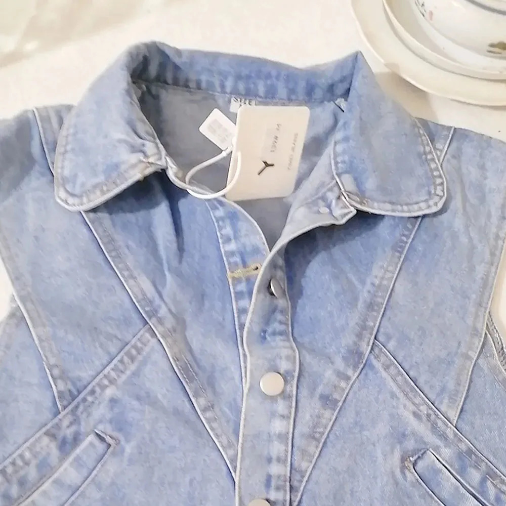 Women Denim Vest Chic Lapel Casual Button Sleeveless Jean Coat Female Solid Color Temperament Tank Top Vintage Fashion Waistcoat 240617
