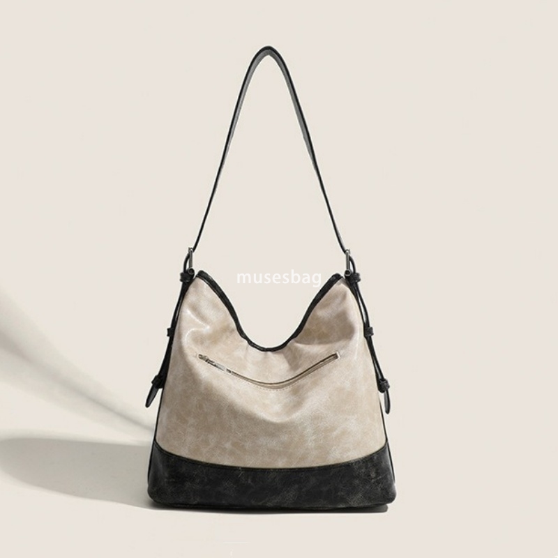 Designer women's high-quality niche retro simple and lightweight versatile fashion trend casual commuting large capacity single shoulder crossbod