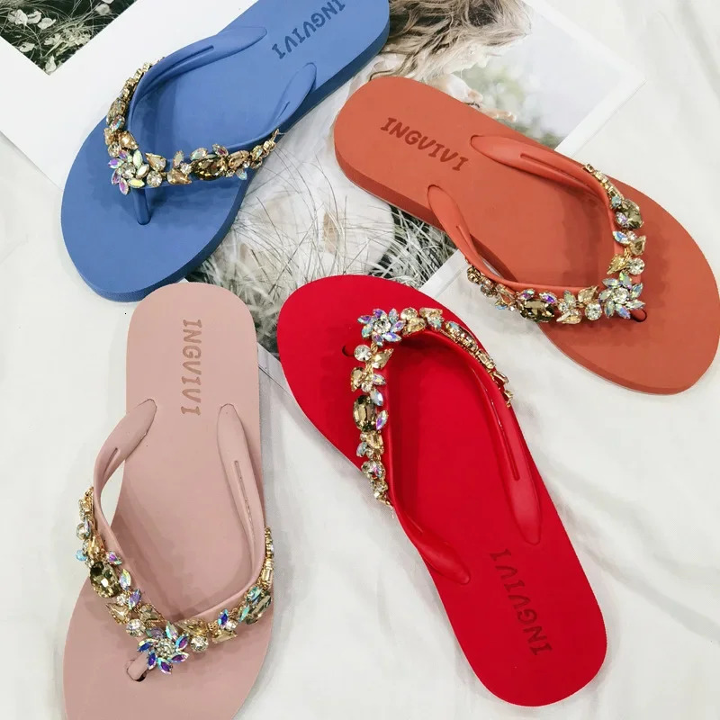 Slippers Women Glitter Flip Flops Summer Fashion Outdoor Rhinestone Chain Wedge Beach Slippers Jelly Hawaiian Flat Sandals 240618
