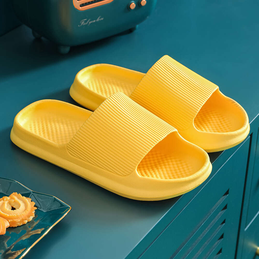 2022 Slides Home Guest Felt Slippers