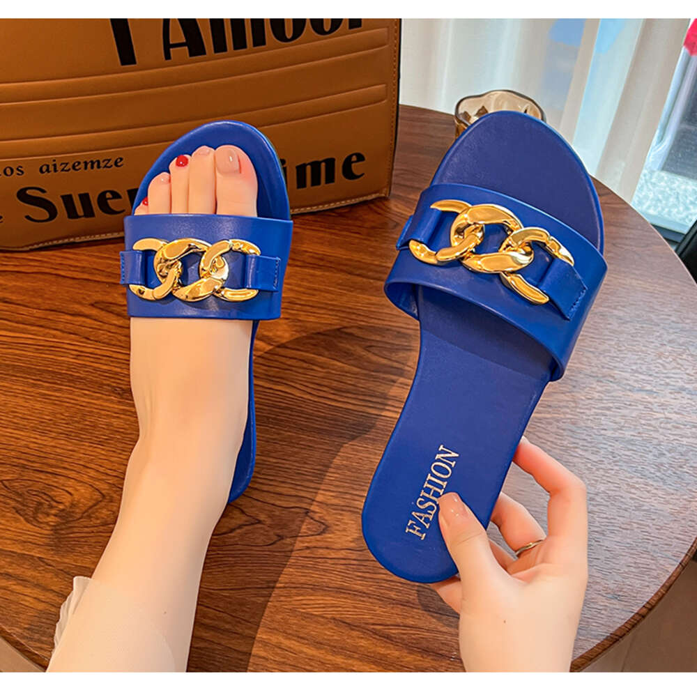 2025 New Fashion Buckle Large Size Flat Non-slip Open Toe Slipper Slides Pvc Metal Chain Women Sandals
