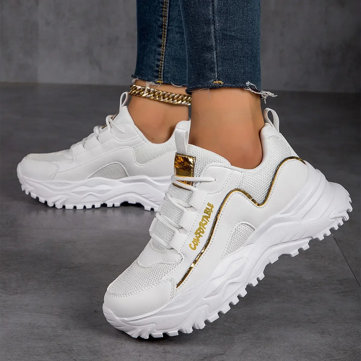 Sneakers: Women's Breathable Outdoor Comfort 2024 4