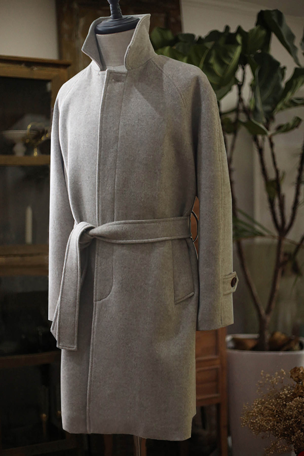 Winter Thick Men's Long Coat Woolen Double Breasted With Belt Custom Made Jacket Tuxedos