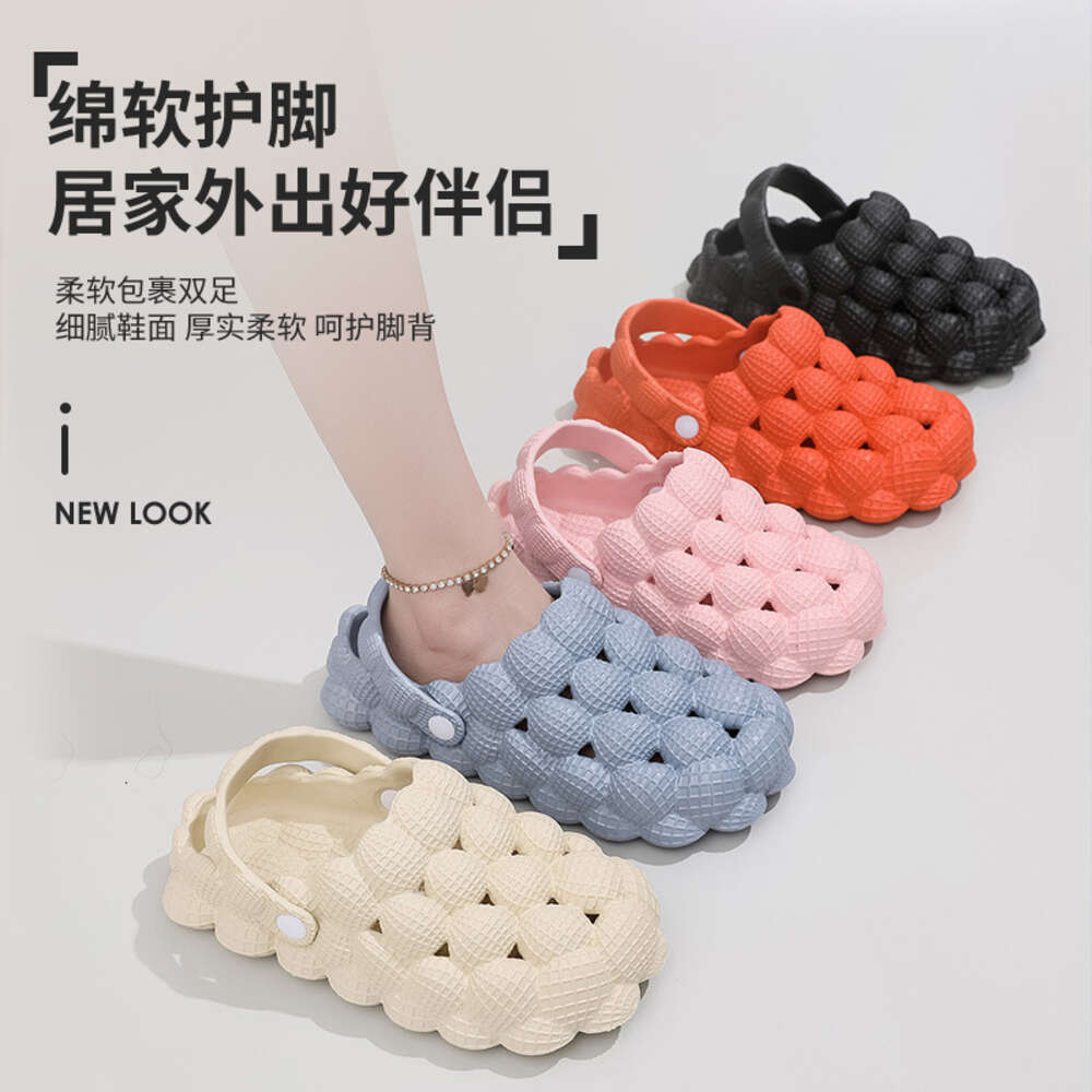Winter 2023 New Bubble Shoes Male Lovers Baotou Waterproof Plus Veet Thermal Cotton Slippers Wholesale Women
