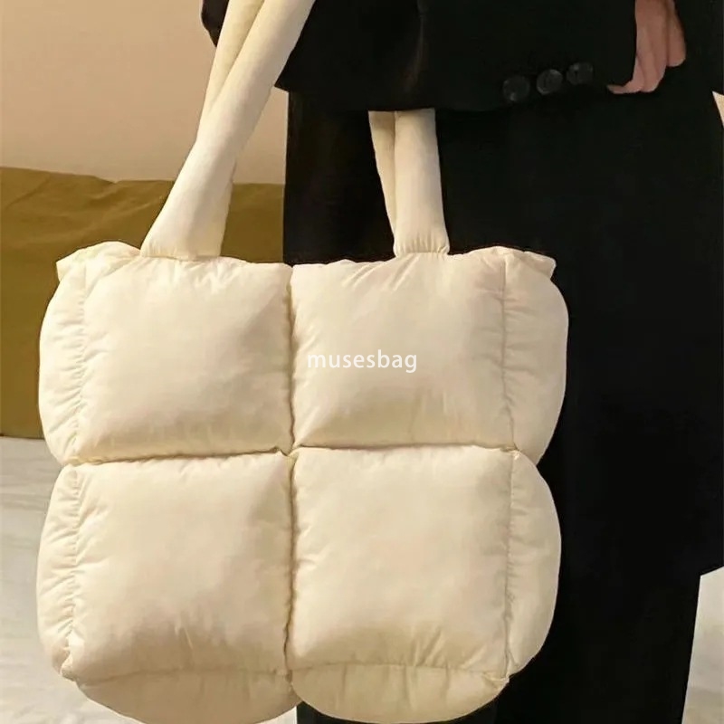 Advanced Women's European and American Lingge Multi functional Soft Cotton Large Capacity Tote Bag for Autumn and Winter Simple and Versatile Und