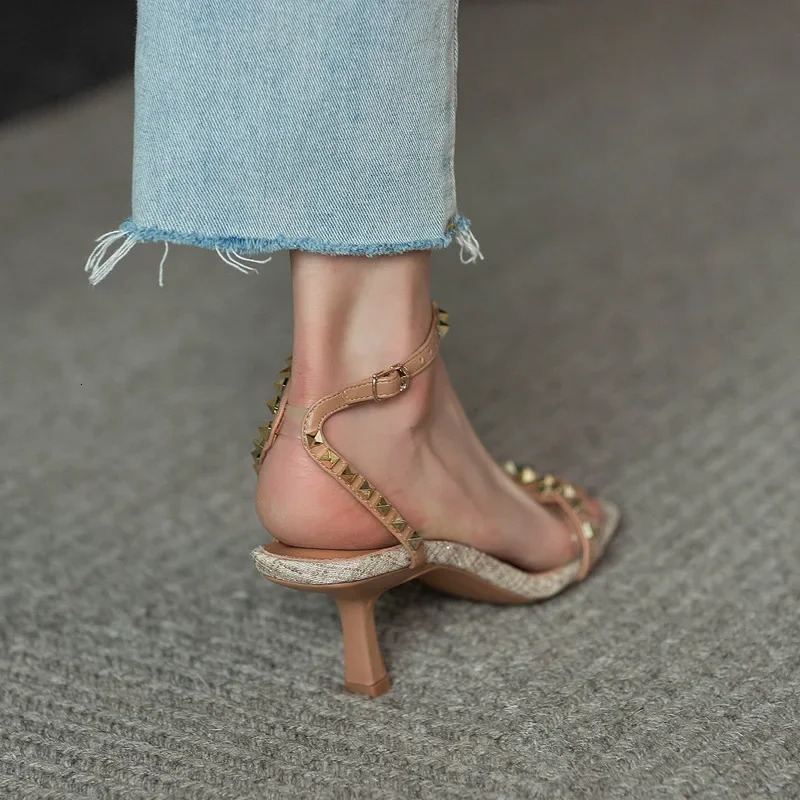 French Vintage Rivet Womens Sandals 2024 Summer Buckle High Heel Roman Sandals Square Sandals Sexy Sandals 240617