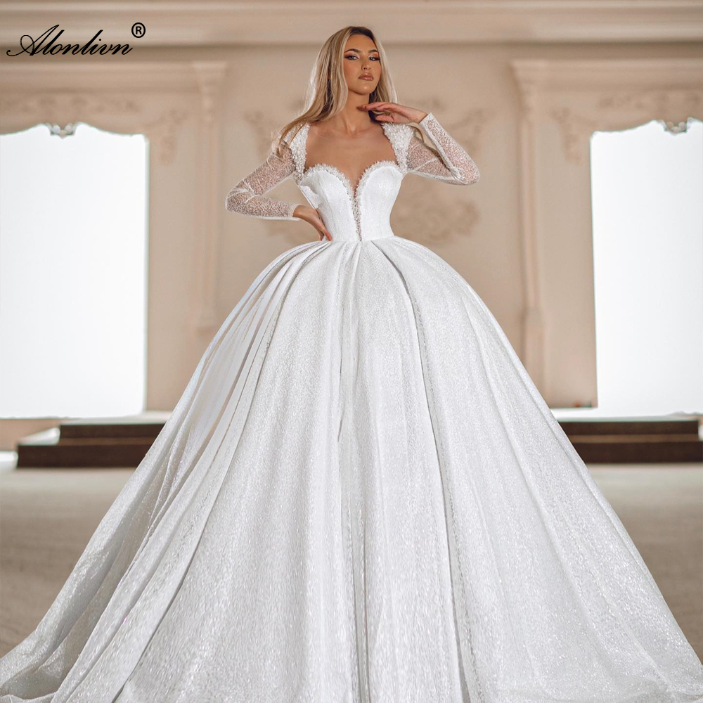Vintage Shiny Tulle Beading Pearls Sweetheart Ball Gown Wedding Dress Delicate Luxury Bridal Gowns Adroned With Cap Sleeves
