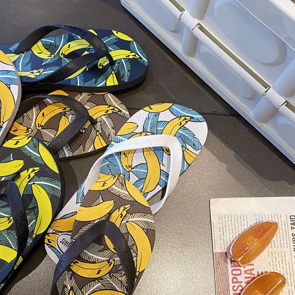 New Women's Herringbone Comfortable and Non Men's Household Slippers Beach Anti Slip Soft Sands for Outdoor