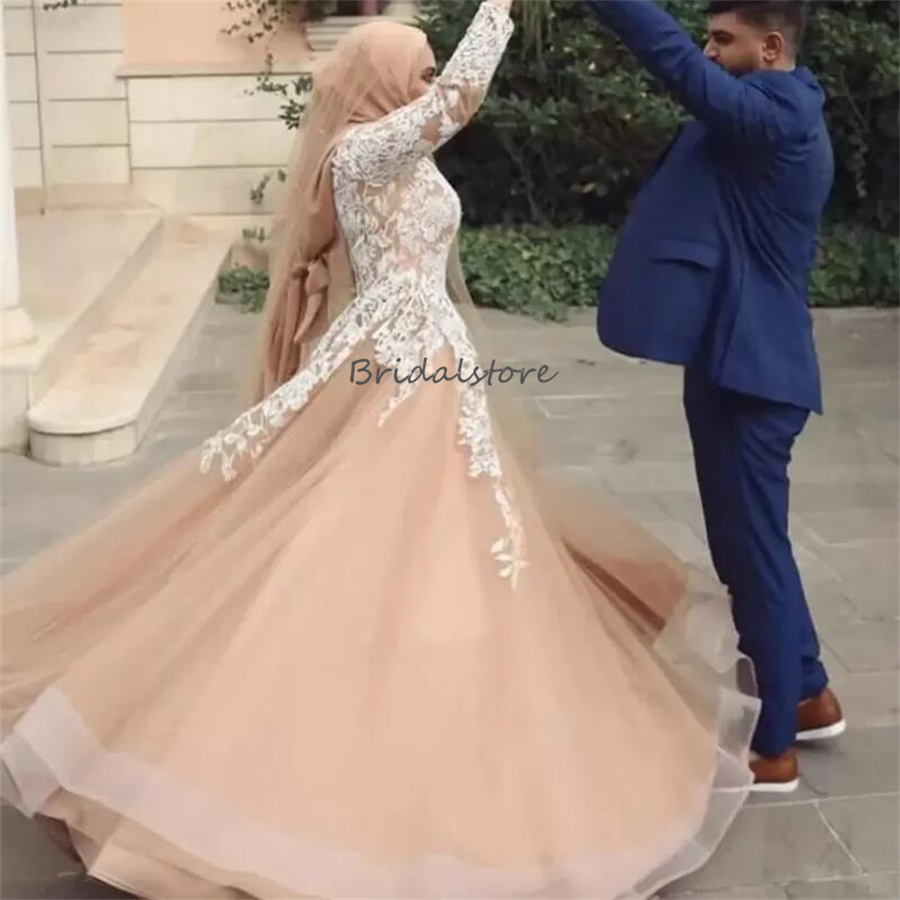 Vintage Champagne Muslim Wedding Dresses 2024 Elegant A Line Long Sleeve White Lace Church Bridal Dress Arabic Dubai Bride Gowns Islamic Vestio De Nov