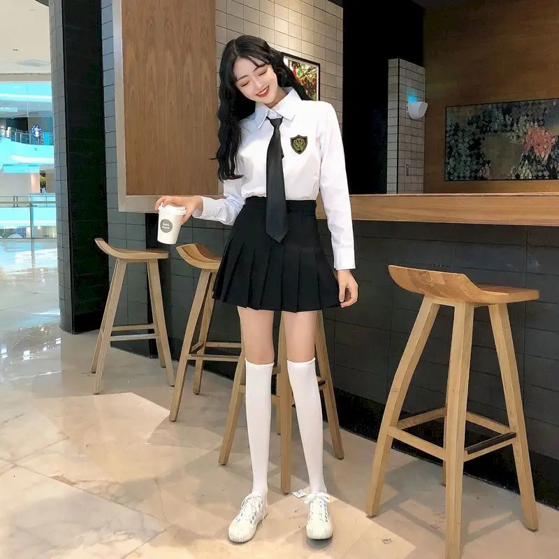 School Girl Uniform Twopiece College Style Pleated Skirt Suits Womens Summer Loose Shirt Female Student Korean 240617