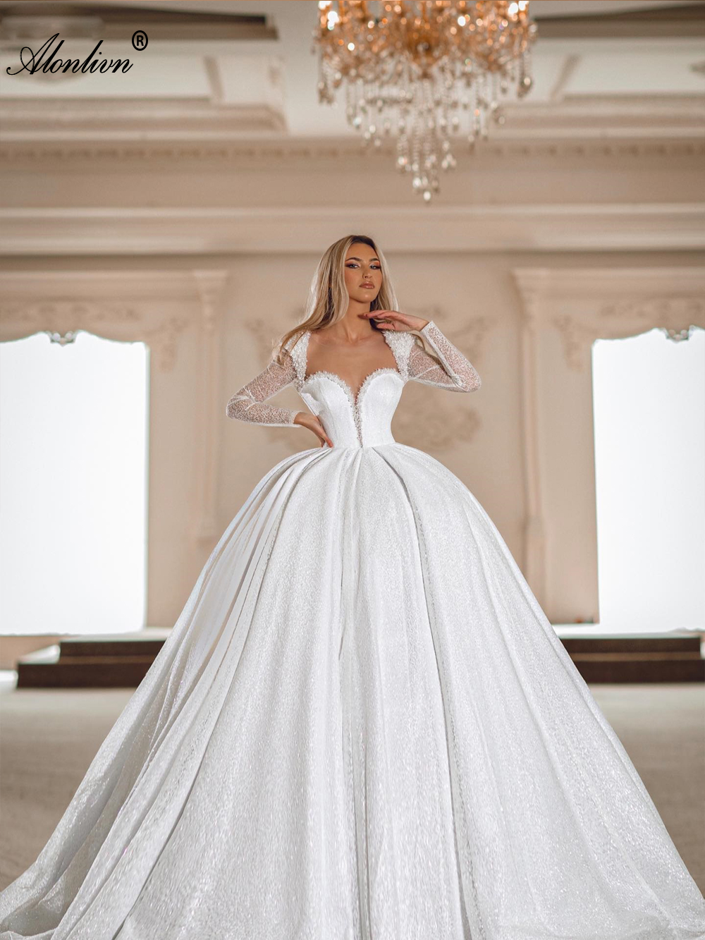 Vintage Shiny Tulle Beading Pearls Sweetheart Ball Gown Wedding Dress Delicate Luxury Bridal Gowns Adroned With Cap Sleeves