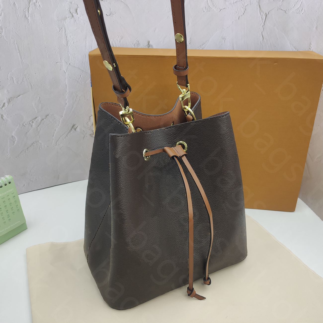 luxury bucket crossbody designer bag 2 sizes shoulder bags designers woman leather purses designer woman mini handbag large capacity purse cross body handbags