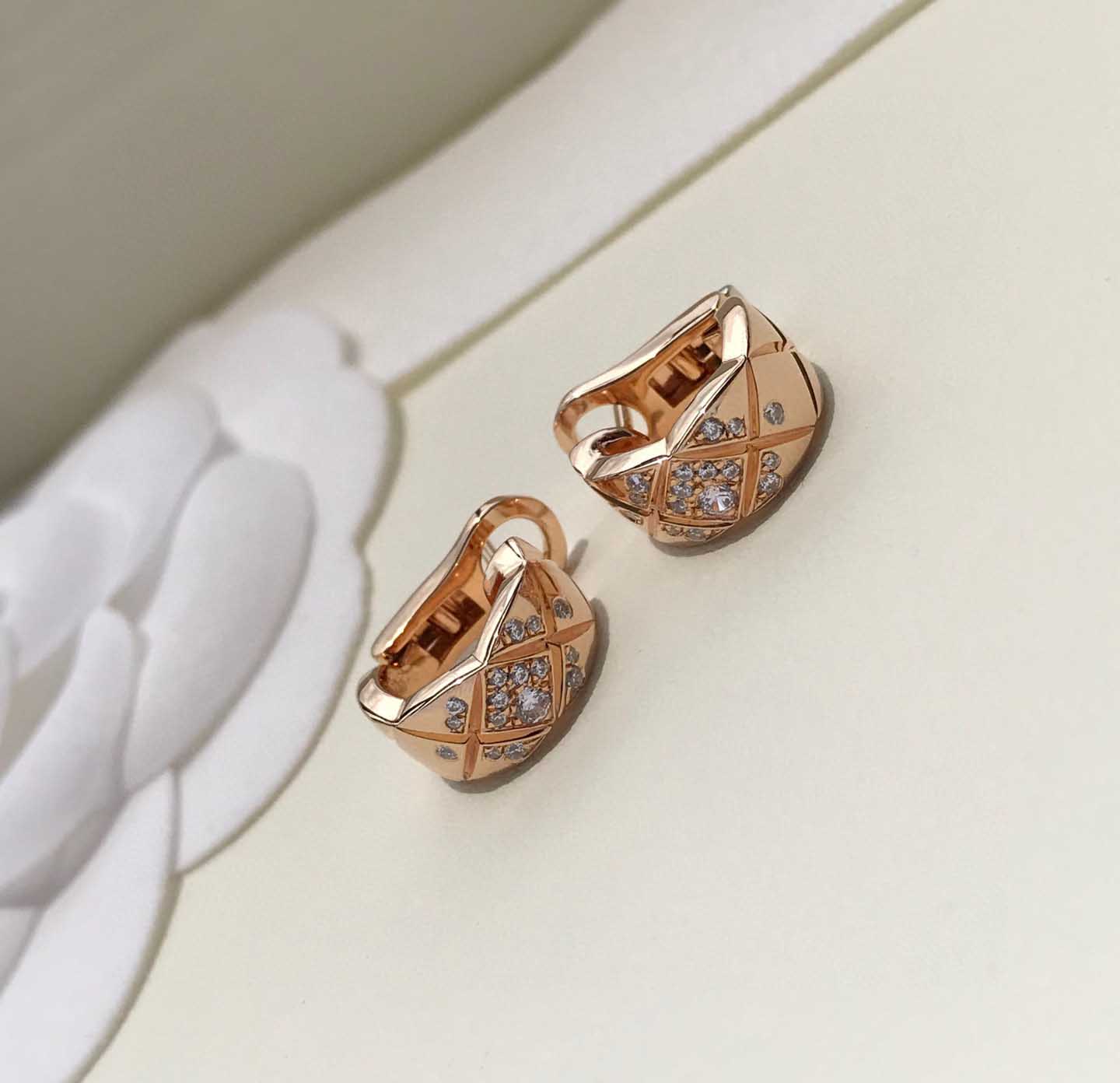 V gold material Luxury quality clip earring with diamond in two colors plated have box stamp PS7055