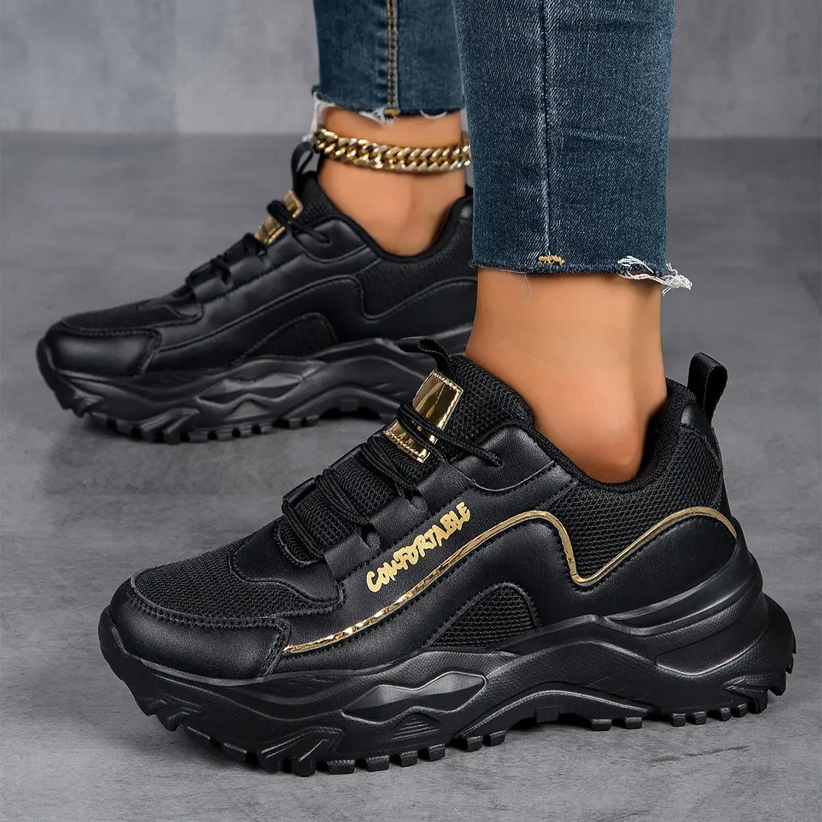 Sneakers: Women's Breathable Outdoor Comfort 2024 4