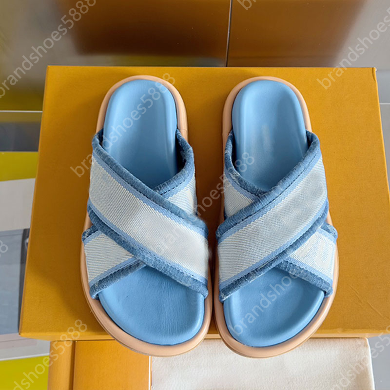 Designer Comfort Mule Room Sandals Slide Slippers Casual Shoes Wide Front Strap Denim Embroidery Summer Sunny Luxury Flat Slipper Holiday Shoe Top Mirror Quality