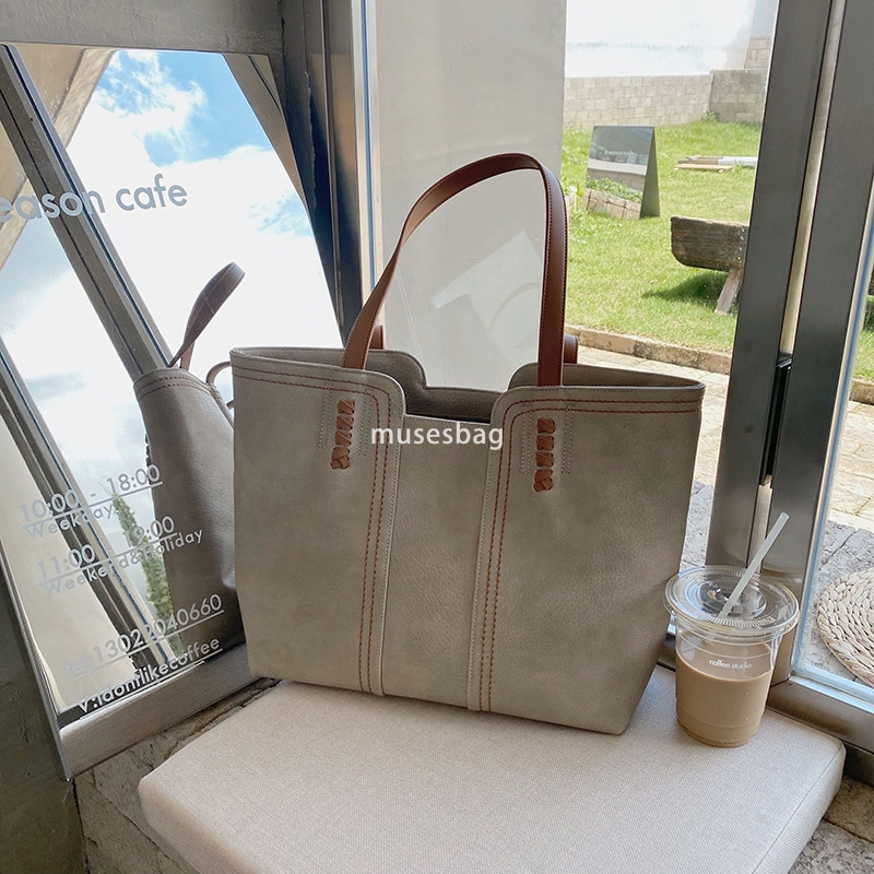 Designer Women's High Quality Classic Versatile Korean Fashion Simple Tote Bag Retro Large Capacity Commuting One Shoulder Handheld Large Bag