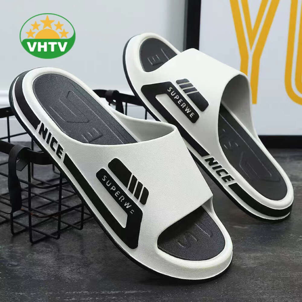 Men's Rubber Slippers Fluffy Platform Style with Plush Insole Beach and Casual Use for Spring Season