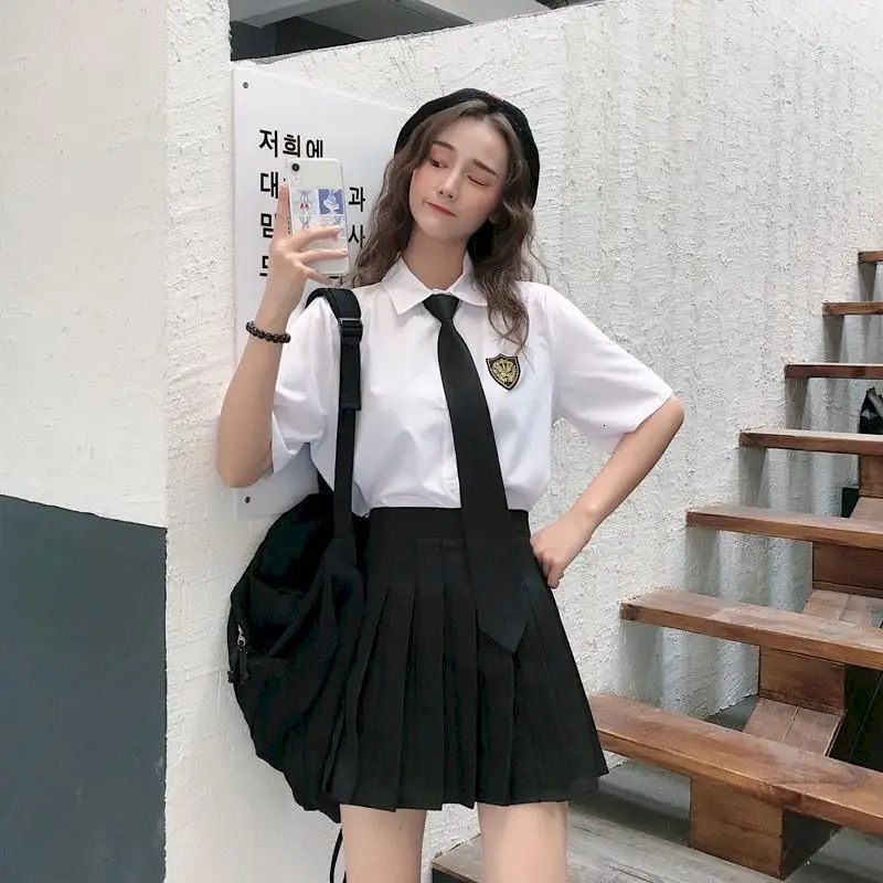 School Girl Uniform Twopiece College Style Pleated Skirt Suits Womens Summer Loose Shirt Female Student Korean 240617