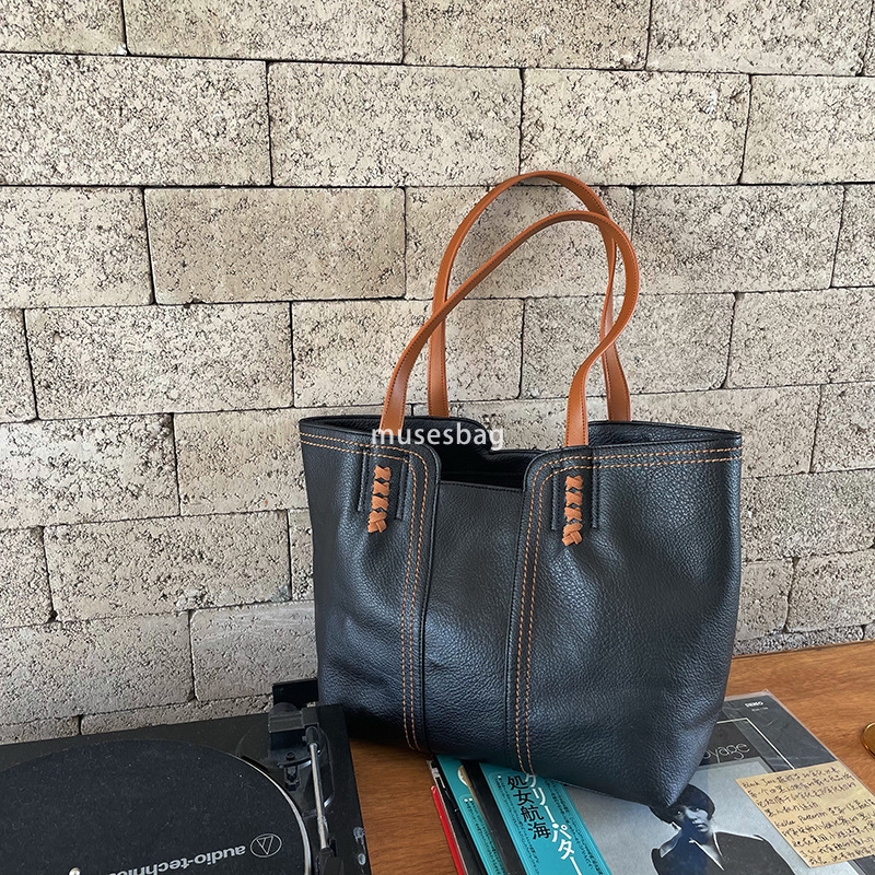 Designer Women's High Quality Classic Versatile Korean Fashion Simple Tote Bag Retro Large Capacity Commuting One Shoulder Handheld Large Bag