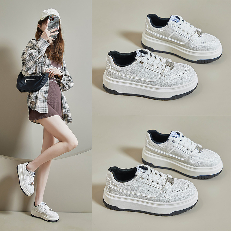 Designer Shoes In Black And White White Sneakers Women Casual Walking Shoes Outdoor Thick Bottom Sneaker