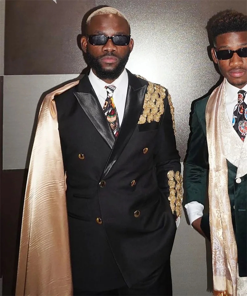 Cape 2 Pieces Men Suits Set Wedding Tuxedo Appliqued Blazer+Pants Custom Made Fashion Prom Dress Black Party Coat Jacket