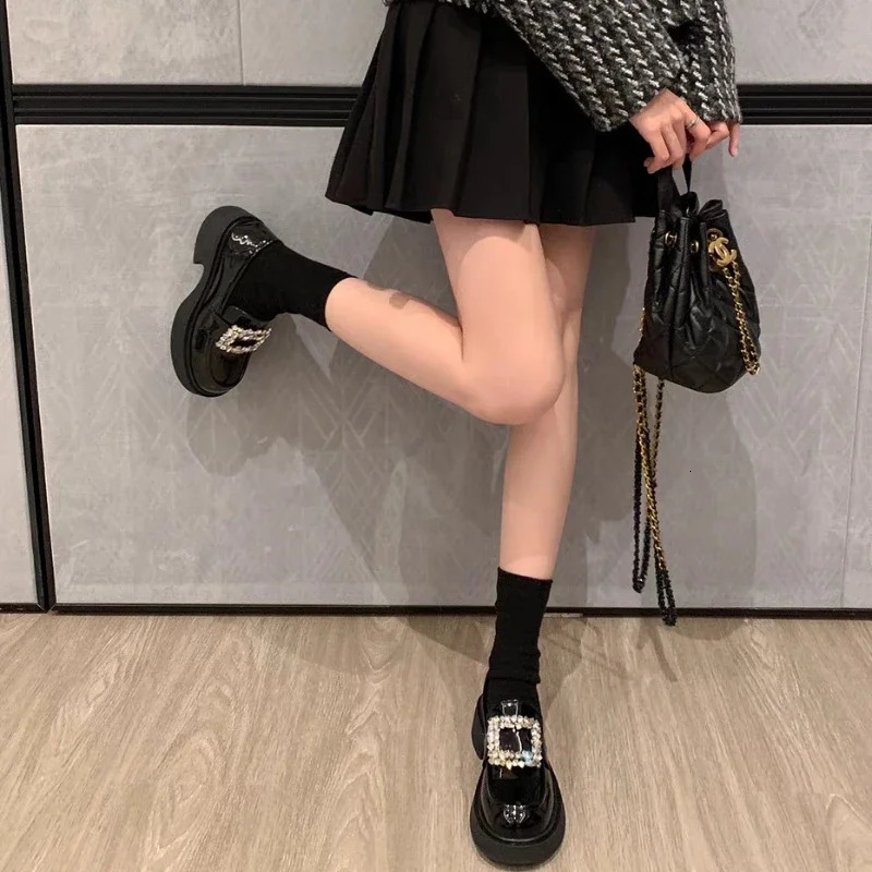 Autumn Womens Mary Jane Shoes Fashion Lolita Shoes Versatile Women Flat Shoes Korean Version One Kick Zapatos Para Mujeres 240619