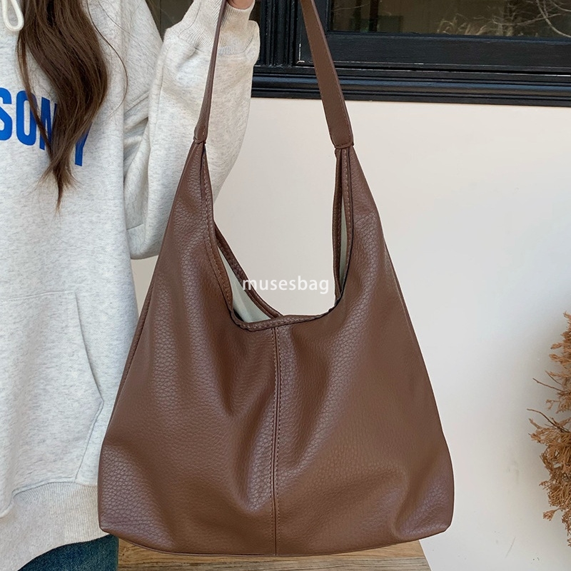 High Quality Women's Designer Large Capacity Korean Fashion Soft Leather Retro Multi functional Single Shoulder Underarm Bag Commuter Mother Chil