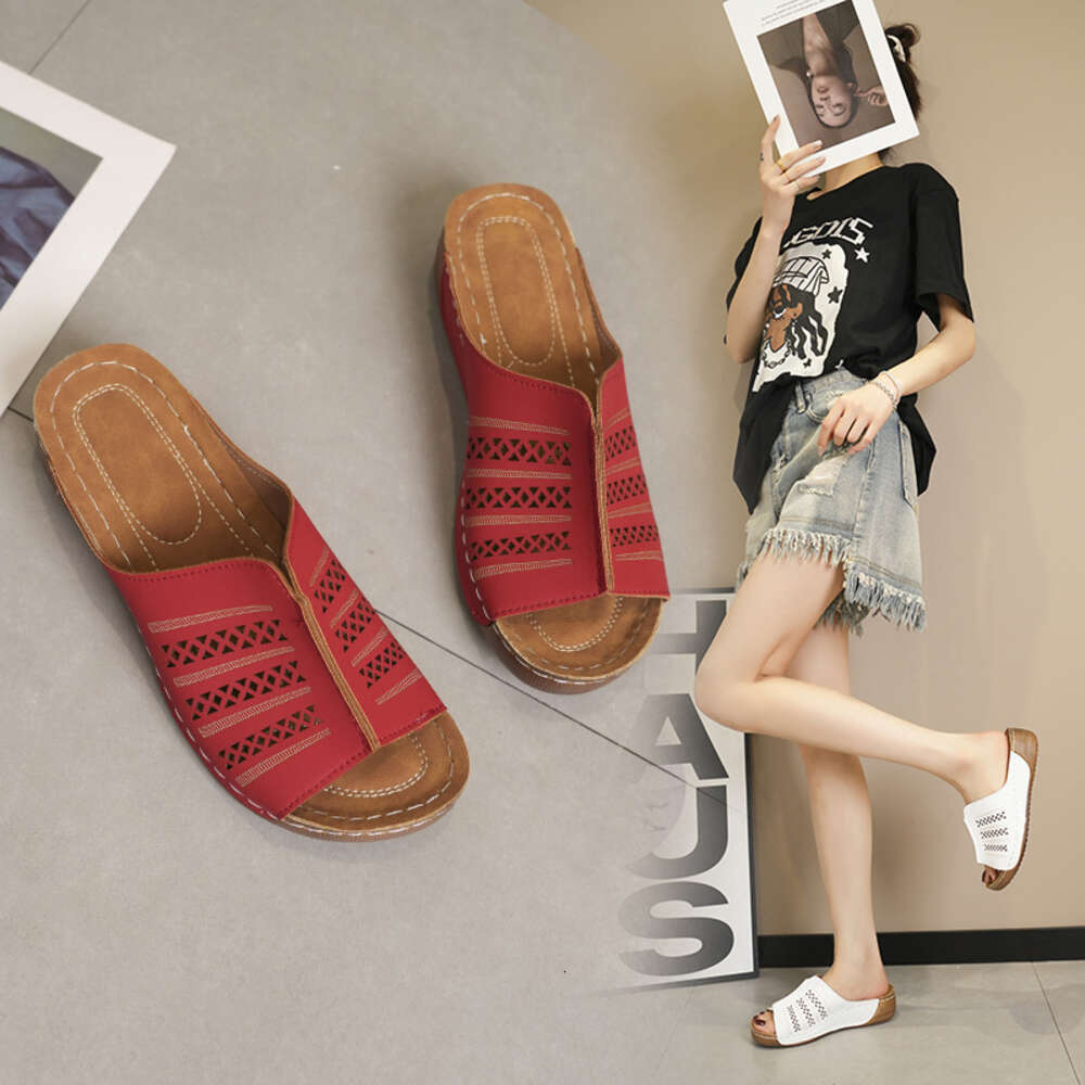 Oversized Slippers Summer Women S One Piece Breathable Fashionable Commuting Sandals Slope And Heel Ddmysaturn