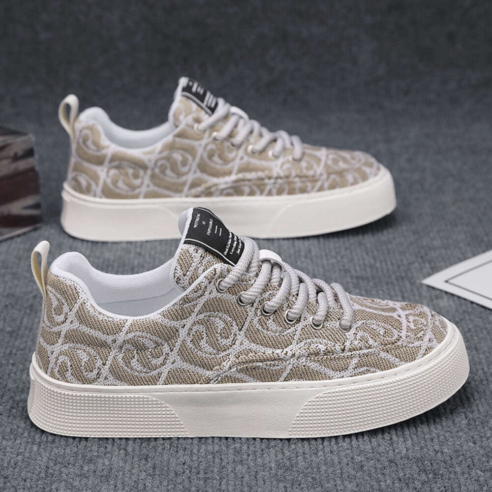 Men's spring new breathable surface, casual internet celebrity trend, light , versatile American style board shoes, woven wer fabric surface shoe
