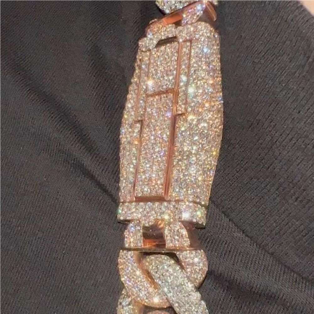 Personalized Custom Buckle 25mm 2 Tones Sterling Sier Vvs Moissanite Dia Iced Out Heavy Cuban Link Chain Necklace
