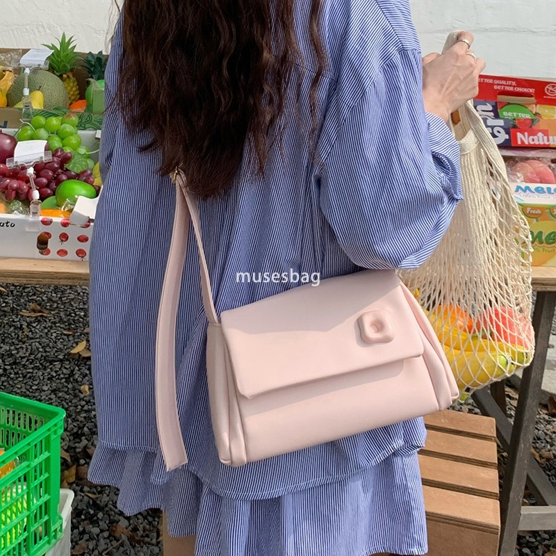 New Fashionable and Trendy Soft Leather Women Bag with Unique Texture Design Soft Cloud Bag Crossbody Small Square Bag Casual Versatile Shoulder Bag