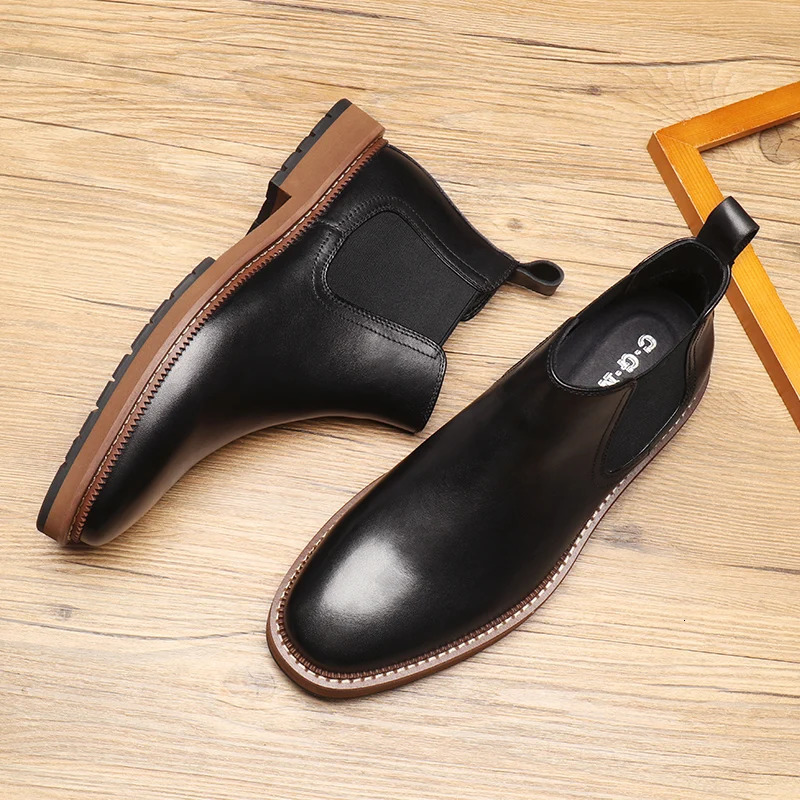 Chelsea men's boots English style leather boots cowhide made set feet comfortable wear to work 240619