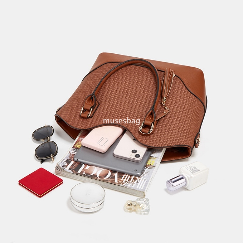 Fashionable Women High Quality Classic Retro Multi functional Casual Large Capacity Lightweight Tote Bag Handbag Oblique Straddle Shoulder Three Piece