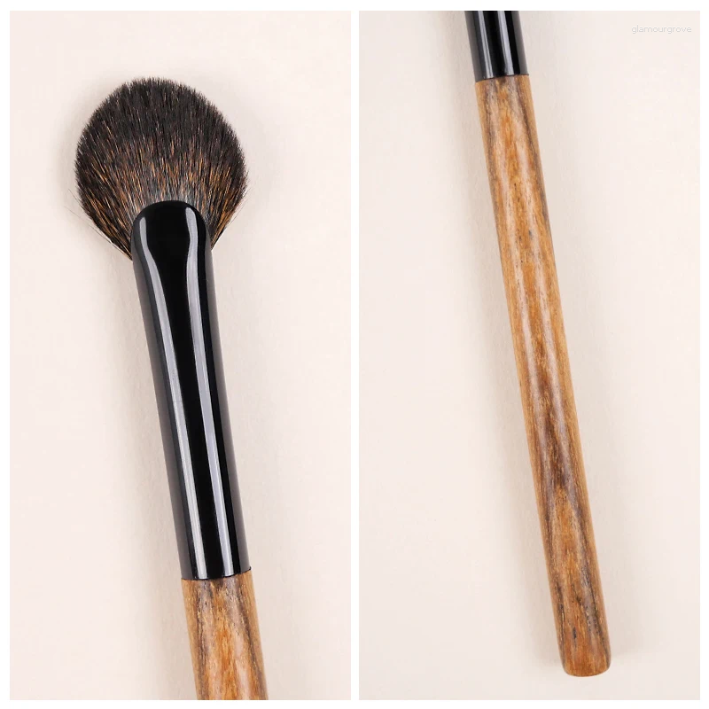 Makeup Brushes YIZHIBI Professional Hand-made Beauty Brush Fan-shaped Eye Loose Squirrel Hair.