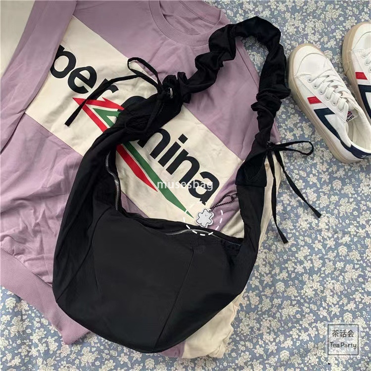 High quality soft leather material popular in spring and summer new single shoulder bags foreign trade crossbody bags Oxford cloth pleated women'