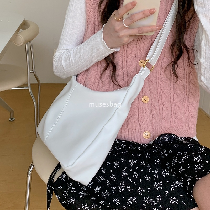 High end niche design large capacity, pink student class leisure commuting tote large bag new casual versatile one shoulder crossbody bag for women