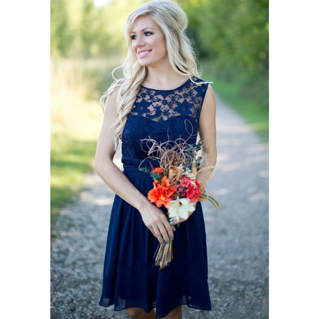 Short Lace Country Bridesmaids Dresses Scoop Neck Knee Length Boho Beach Maid of Honor Wedding Guest Party Dress 2024 Custom made