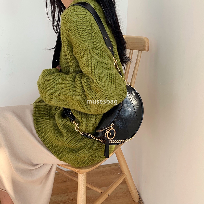Street trend soft leather material niche design new daily waist bag women's Instagram trendy chest bag single shoulder crossbody fashion casual c