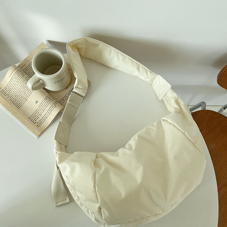 Cross body bag for women in autumn and winter new high-capacity dumpling bag down cotton casual simple and versatile one shoulder bag trendy